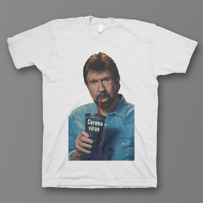 Прикольная футболка с принтом "Чак Норрис пьет коронавирус"